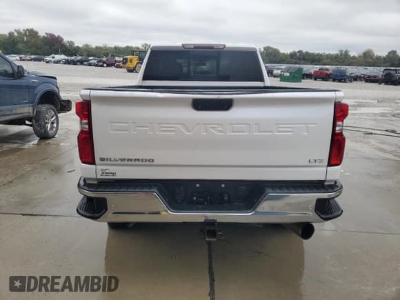 ✅ 2020 Chevrolet Silverado 2500HD LTZ • VIN: 1GC4YPEY9LF117787 • Лот: 81127825. Опубликован ранее на Copart с пробегом 200 668 миль. Бесплатный доступ к архиву аукционных продаж из США и подробный отчёт об истории автомобиля на DreamBid. Изображение 6.