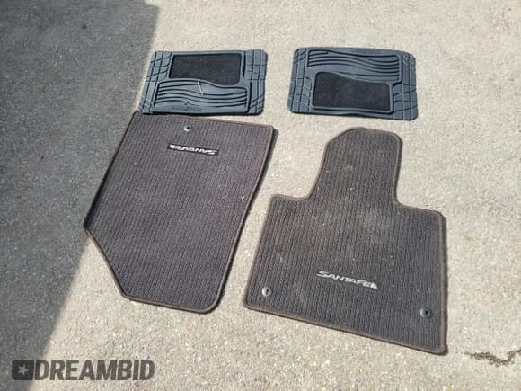 ✅ 2017 Hyundai Santa Fe 2.4L • VIN: 5NMZU3LB2HH012804 • Лот: 50684524. Опубликован ранее на Copart с пробегом 68 648 миль. Бесплатный доступ к архиву аукционных продаж из США и подробный отчёт об истории автомобиля на DreamBid. Изображение 15.