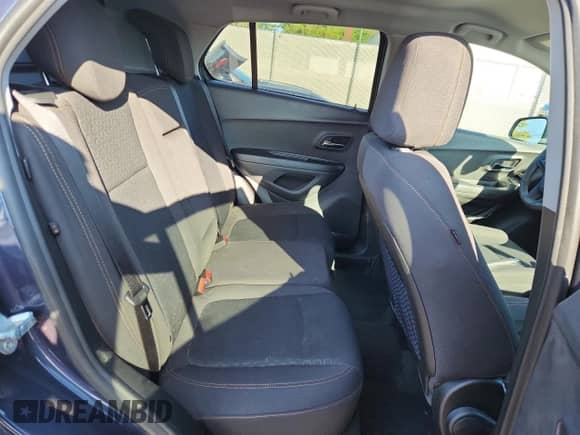 2019 Chevrolet Trax LS с VIN 3GNCJKSB9KL259328, выставлен на аукционе Copart как лот 81790485 с пробегом 45 318 миль миль и Списание • Salvage title. История ставок и продаж доступна на DreamBid. Изображение 11.
