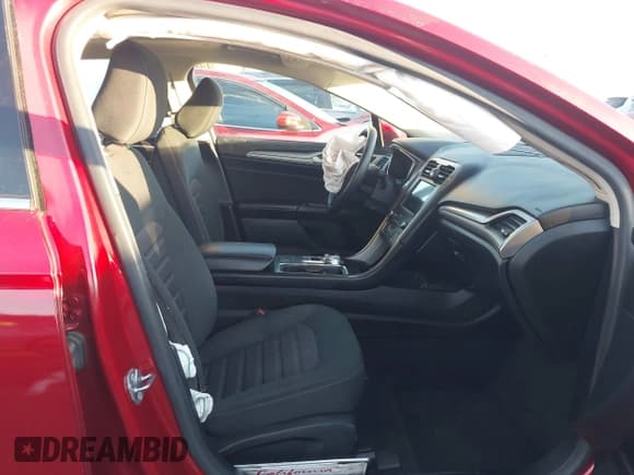 ✅ 2020 Ford Fusion SE • VIN: 3FA6P0LU9LR229520 • Lot: 43575006. Listed on IAAI with 54,509 mi. Free auction sales archive from the USA and detailed vehicle history report at DreamBid. Image 5.