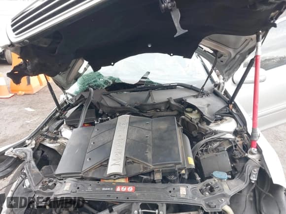 ✅ 2005 Mercedes-Benz C 320 • VIN: WDBRF64J85F605107 • Lot: 41470284. Wystawiony na IAAI z przebiegiem Nie podano. Bezpłatny archiwum sprzedaży aukcyjnych z USA i szczegółowy raport historii pojazdu na DreamBid. Zdjęcie 10.