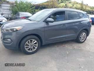 2016 Hyundai Tucson SE z VIN KM8J3CA47GU217090, wystawiony jako IAAI lot #43544260 z przebiegiem 42 905 mil mil oraz . Historia ofert i sprzedaży dostępna na DreamBid. Obrazek 2.