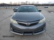 ✅ 2012 Toyota Camry SE • VIN: 4T1BF1FK2CU181262 • Лот: 92854405. Опубликован ранее на Copart с пробегом 176 843 миль. Бесплатный доступ к архиву аукционных продаж из США и подробный отчёт об истории автомобиля на DreamBid. Изображение 5.