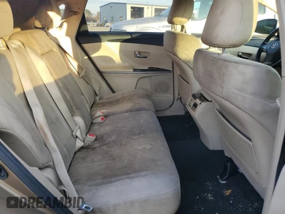 ✅ 2010 Toyota Venza • VIN: 4T3ZA3BB8AU031093 • Lot: 93390615. Wystawiony na Copart z przebiegiem 264 767 mil. Bezpłatny archiwum sprzedaży aukcyjnych z USA i szczegółowy raport historii pojazdu na DreamBid. Zdjęcie 11.