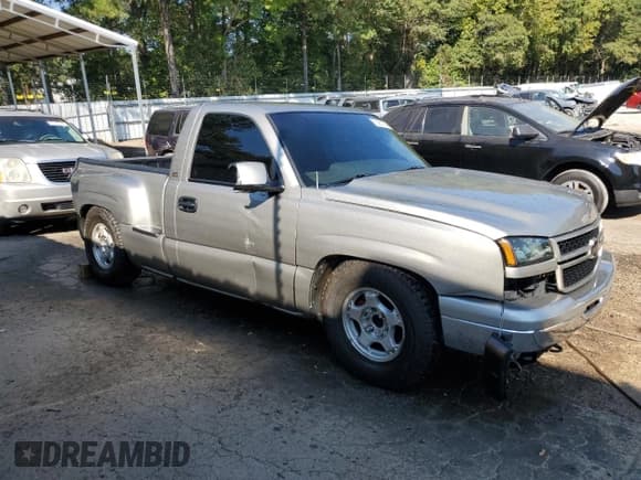 ✅ 2003 Chevrolet Silverado 1500 • VIN: 1GCEC14V63Z135024 • Лот: 73951784. Опубликован ранее на Copart с пробегом 175 425 миль. Бесплатный доступ к архиву аукционных продаж из США и подробный отчёт об истории автомобиля на DreamBid. Изображение 4.
