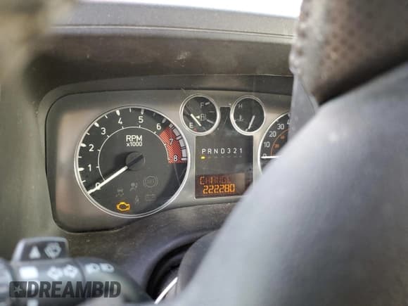 ✅ 2007 Hummer H3 SUV • VIN: 5GTDN13E778212687 • Lot: 92744285. Wystawiony na Copart z przebiegiem 222 280 mil. Bezpłatny archiwum sprzedaży aukcyjnych z USA i szczegółowy raport historii pojazdu na DreamBid. Zdjęcie 9.