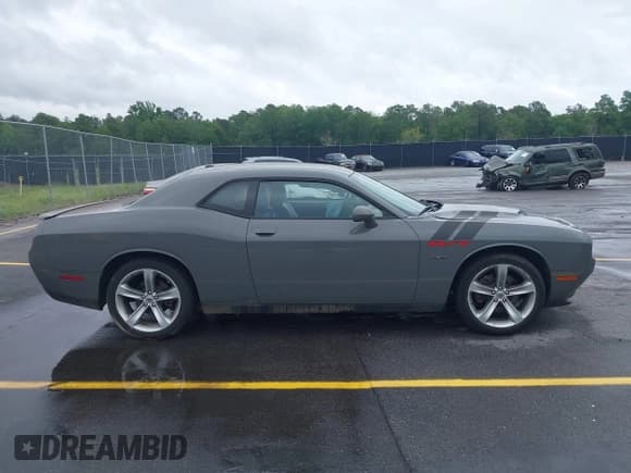 ✅ 2017 Dodge Challenger R/T Plus • VIN: 2C3CDZBT5HH594156 • Lot: 42223880. Listed on IAAI with 71,705 mi. Free auction sales archive from the USA and detailed vehicle history report at DreamBid. Image 13.