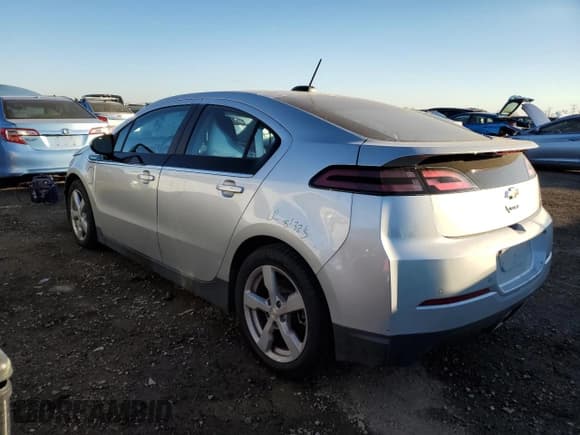 ✅ 2015 Chevrolet Volt • VIN: 1G1RB6E4XFU110211 • Lot: 80226824. Wystawiony na Copart z przebiegiem 46 889 mil. Bezpłatny archiwum sprzedaży aukcyjnych z USA i szczegółowy raport historii pojazdu na DreamBid. Zdjęcie 2.