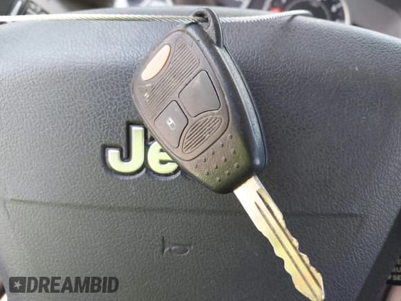 ✅ 2007 Jeep Patriot Limited • VIN: 1J8FT48W27D272448 • Lot: 42949341. Wystawiony na IAAI z przebiegiem 117 238 mil. Bezpłatny archiwum sprzedaży aukcyjnych z USA i szczegółowy raport historii pojazdu na DreamBid. Zdjęcie 11.