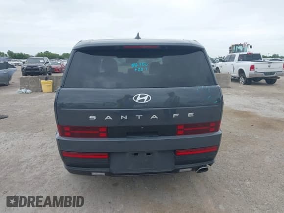 ✅ 2025 Hyundai Santa Fe SE • VIN: 5NMP14GL3SH109719 • Lot: 42657054. Listed on IAAI with 6,413 mi. Free auction sales archive from the USA and detailed vehicle history report at DreamBid. Image 16.