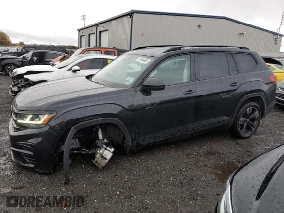 ✅ 2023 Volkswagen Atlas SEL R-Line Black • VIN: 1V2SR2CA2PC526409 • Lot: 90294885. Listed on Copart with 40,433 mi. Free auction sales archive from the USA and detailed vehicle history report at DreamBid. Image 1.