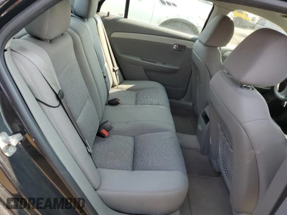 ✅ 2011 Chevrolet Malibu 1LS • VIN: 1G1ZB5E17BF290343 • Lot: 71158904. Listed on Copart with 98,334 mi. Free auction sales archive from the USA and detailed vehicle history report at DreamBid. Image 10.