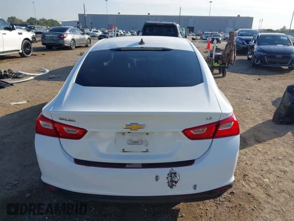 ✅ 2016 Chevrolet Malibu LS • VIN: 1G1ZB5ST7GF291635 • Lot: 40921899. Listed on IAAI with 185,108 mi. Free auction sales archive from the USA and detailed vehicle history report at DreamBid. Image 16.