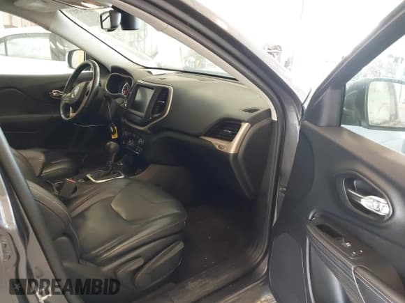 ✅ 2017 Jeep Cherokee Limited • VIN: 1C4PJMDS3HW512892 • Лот: 42414347. Опубликован ранее на IAAI с пробегом 132 837 миль. Бесплатный доступ к архиву аукционных продаж из США и подробный отчёт об истории автомобиля на DreamBid. Изображение 5.