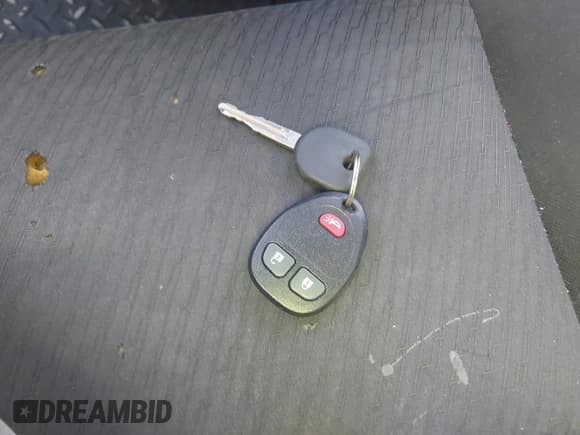 ✅ 2010 Chevrolet Silverado 1500 LT • VIN: 1GCSCSE06AZ263210 • Lot: 43453073. Wystawiony na IAAI z przebiegiem 149 538 mil. Bezpłatny archiwum sprzedaży aukcyjnych z USA i szczegółowy raport historii pojazdu na DreamBid. Zdjęcie 11.