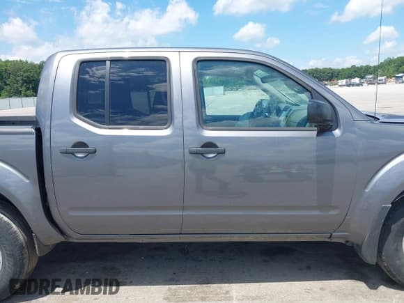 ✅ 2021 Nissan Frontier SV • VIN: 1N6ED0EB8MN709740 • Лот: 42634683. Опубликован ранее на IAAI с пробегом 53 479 миль. Бесплатный доступ к архиву аукционных продаж из США и подробный отчёт об истории автомобиля на DreamBid. Изображение 13.