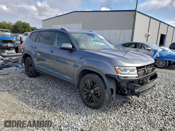 ✅ 2018 Volkswagen Atlas SE • VIN: 1V2CR2CA1JC571871 • Lot: 96149725. Listed on Copart with 90,563 mi. Free auction sales archive from the USA and detailed vehicle history report at DreamBid. Image 4.