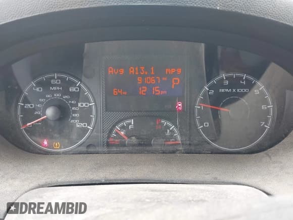 ✅ 2014 Ram ProMaster Cargo • VIN: 3C6TRVCG1EE107735 • Lot: 41951259. Wystawiony na IAAI z przebiegiem 91 067 mil. Bezpłatny archiwum sprzedaży aukcyjnych z USA i szczegółowy raport historii pojazdu na DreamBid. Zdjęcie 7.