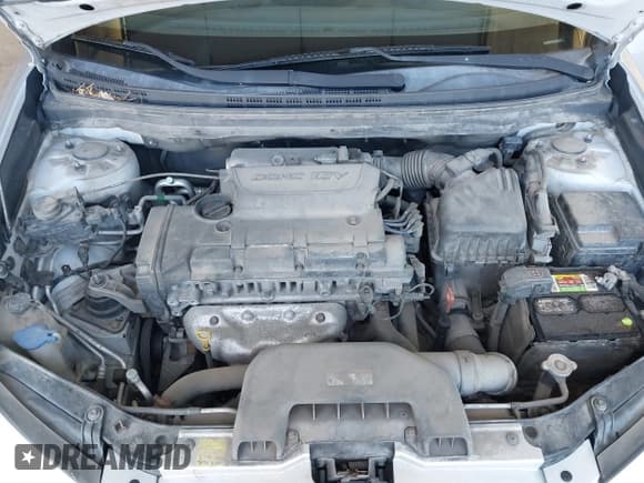 ✅ 2010 Hyundai Elantra GLS • VIN: KMHDU4AD2AU039306 • Lot: 43637626. Listed on IAAI with 235,307 mi. Free auction sales archive from the USA and detailed vehicle history report at DreamBid. Image 10.