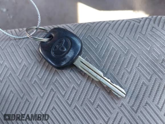 2001 Toyota Highlander с VIN JTEHF21AX10030026, выставлен на аукционе IAAI как лот 43459324 с пробегом 298 207 миль миль и . История ставок и продаж доступна на DreamBid. Изображение 11.