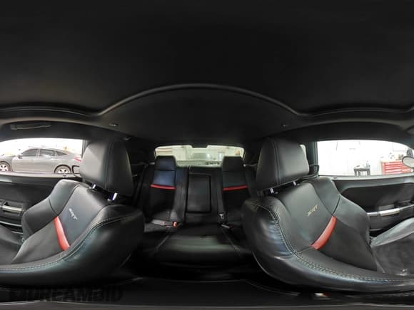 ✅ 2012 Dodge Challenger SRT-8 392 • VIN: 2C3CDYCJ2CH105499 • Lot: 44159505. Wystawiony na Copart z przebiegiem 83 544 mil. Bezpłatny archiwum sprzedaży aukcyjnych z USA i szczegółowy raport historii pojazdu na DreamBid. Zdjęcie 13.