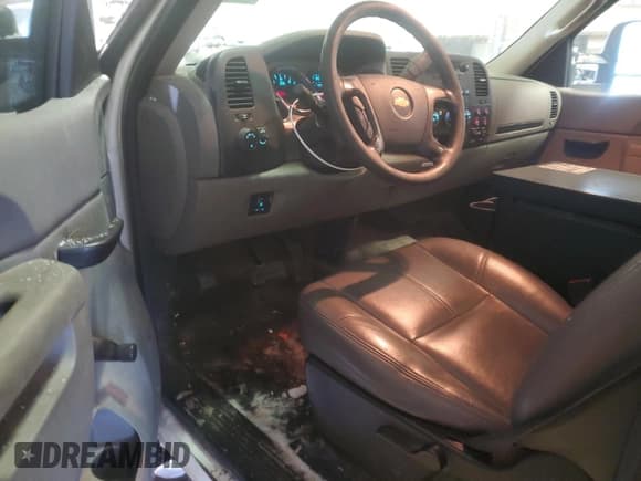 ✅ 2012 Chevrolet Silverado 2500HD Work Truck • VIN: 1GB0CVCG2CF207539 • Lot: 47249085. Listed on Copart with 125,552 mi. Free auction sales archive from the USA and detailed vehicle history report at DreamBid. Image 8.