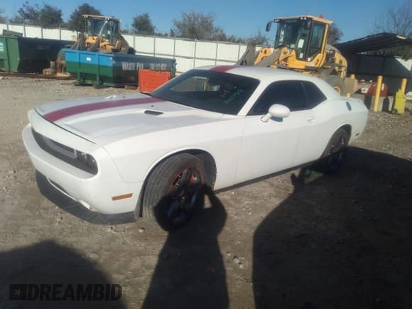 ✅ 2013 Dodge Challenger Rallye Redline • VIN: 2C3CDYAG8DH524904 • Lot: 41159322. Wystawiony na IAAI z przebiegiem 159 353 mil. Bezpłatny archiwum sprzedaży aukcyjnych z USA i szczegółowy raport historii pojazdu na DreamBid. Zdjęcie 2.