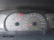 ✅ 2002 Toyota Sequoia SR5 • VIN: 5TDBT44A52S082723 • Lot: 42602605. Wystawiony na IAAI z przebiegiem 235 275 mil. Bezpłatny archiwum sprzedaży aukcyjnych z USA i szczegółowy raport historii pojazdu na DreamBid. Zdjęcie 7.