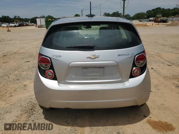 ✅ 2015 Chevrolet Sonic LT • VIN: 1G1JC6SH4F4202710 • Лот: 56869694. Размещён на Copart с пробегом 42 757 миль миль. Получите бесплатный доступ к архиву аукционных продаж из США и посмотрите подробный отчёт об истории автомобиля на DreamBid. Изображение 6.