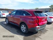 ✅ 2023 Kia Sorento LX • VIN: 5XYRG4LC9PG202128 • Lot: 43259200. Wystawiony na IAAI z przebiegiem 44 038 mil. Bezpłatny archiwum sprzedaży aukcyjnych z USA i szczegółowy raport historii pojazdu na DreamBid. Zdjęcie 3.