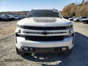 ✅ 2019 Chevrolet Silverado 1500 RST • VIN: 3GCUYEEDXKG104609 • Lot: 82207585. Wystawiony na Copart z przebiegiem 142 831 mil. Bezpłatny archiwum sprzedaży aukcyjnych z USA i szczegółowy raport historii pojazdu na DreamBid. Zdjęcie 5.