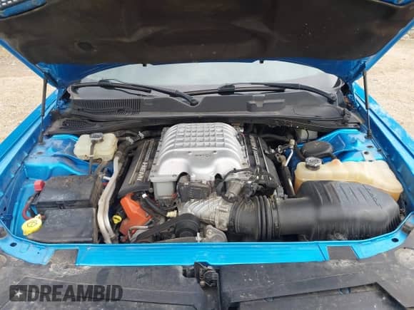 2016 Dodge Challenger SRT Hellcat z VIN 2C3CDZC90GH254687, wystawiony jako IAAI lot #43057103 z przebiegiem 54 293 mil mil oraz . Historia ofert i sprzedaży dostępna na DreamBid. Obrazek 10.