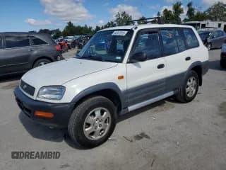 ✅ 1997 Toyota RAV4 • VIN: JT3GP10V8V7022634 • Lot: 84247915. Wystawiony na Copart z przebiegiem 112 263 mil. Bezpłatny archiwum sprzedaży aukcyjnych z USA i szczegółowy raport historii pojazdu na DreamBid. Zdjęcie 1.