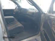 ✅ 2000 Dodge Dakota Sport • VIN: 1B7GL2AX9YS646909 • Lot: 42967254. Listed on IAAI with 251,189 mi. Free auction sales archive from the USA and detailed vehicle history report at DreamBid. Image 5.