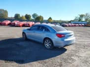 ✅ 2012 Chrysler 200 Touring • VIN: 1C3CCBBB4CN299051 • Lot: 43461980. Wystawiony na IAAI z przebiegiem 128 365 mil. Bezpłatny archiwum sprzedaży aukcyjnych z USA i szczegółowy raport historii pojazdu na DreamBid. Zdjęcie 3.