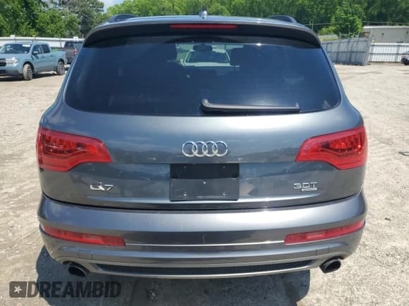 ✅ 2015 Audi Q7 S line Prestige • VIN: WA1DGAFE9FD008020 • Lot: 56823245. Listed on Copart with 162,087 mi. Free auction sales archive from the USA and detailed vehicle history report at DreamBid. Image 6.