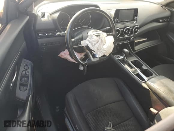 ✅ 2020 Nissan Sentra S • VIN: 3N1AB8BV6LY256811 • Lot: 83977555. Listed on Copart with 36,493 mi. Free auction sales archive from the USA and detailed vehicle history report at DreamBid. Image 8.