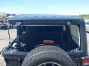 ✅ 2021 Jeep Wrangler Unlimited Sport S • VIN: 1C4HJXDG4MW581070 • Lot: 42178964. Wystawiony na IAAI z przebiegiem 40 001 mil. Bezpłatny archiwum sprzedaży aukcyjnych z USA i szczegółowy raport historii pojazdu na DreamBid. Zdjęcie 20.
