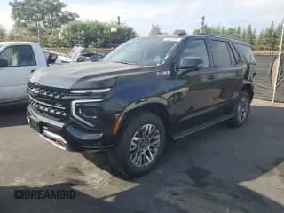 2025 Chevrolet Tahoe Z71 z VIN 1GNS6PRD0SR193228, wystawiony jako Copart lot #71122305 z przebiegiem 4 068 mil mil oraz Szkoda całkowita • Salvage title. Historia ofert i sprzedaży dostępna na DreamBid. Obrazek 1.