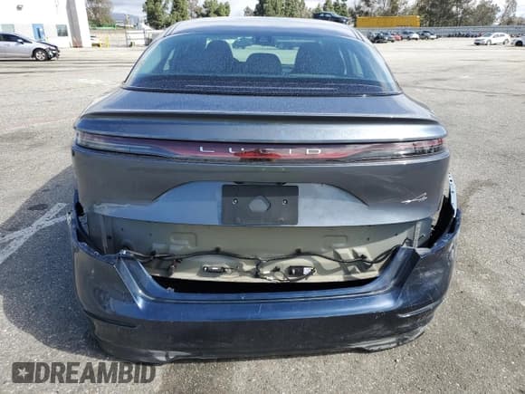 ✅ 2025 Lucid Air Pure • VIN: 50EA1PGA3SA006389 • Lot: 43736215. Wystawiony na Copart z przebiegiem 2 682 mil. Bezpłatny archiwum sprzedaży aukcyjnych z USA i szczegółowy raport historii pojazdu na DreamBid. Zdjęcie 6.