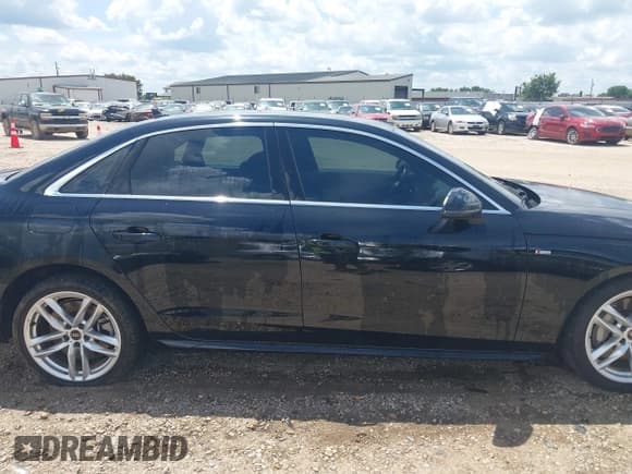 ✅ 2022 Audi A4 S line Premium Plus • VIN: WAUEAAF49NN013209 • Лот: 42670327. Опубликован ранее на IAAI с пробегом 49 582 миль. Бесплатный доступ к архиву аукционных продаж из США и подробный отчёт об истории автомобиля на DreamBid. Изображение 14.