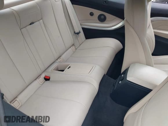 ✅ 2015 BMW 4 Series 428i xDrive • VIN: WBA3T1C55FP820539 • Lot: 42073267. Listed on IAAI with 64,744 mi. Free auction sales archive from the USA and detailed vehicle history report at DreamBid. Image 8.