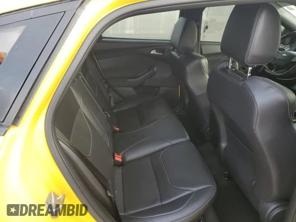 ✅ 2017 Ford Focus ST • VIN: 1FADP3L98HL249896 • Lot: 90083795. Listed on Copart with 64,289 mi. Free auction sales archive from the USA and detailed vehicle history report at DreamBid. Image 10.