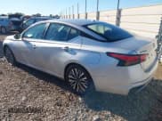 ✅ 2024 Nissan Altima SV • VIN: 1N4BL4DV3RN337751 • Lot: 43604150. Wystawiony na IAAI z przebiegiem 54 143 mil. Bezpłatny archiwum sprzedaży aukcyjnych z USA i szczegółowy raport historii pojazdu na DreamBid. Zdjęcie 3.