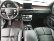 ✅ 2020 Lincoln Corsair Reserve • VIN: 5LMCJ2DH9LUL20560 • Lot: 42757403. Wystawiony na Copart z przebiegiem 40 675 mil. Bezpłatny archiwum sprzedaży aukcyjnych z USA i szczegółowy raport historii pojazdu na DreamBid. Zdjęcie 8.