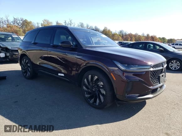 ✅ 2025 Lincoln Nautilus Reserve • VIN: 5LMPJ8K44SJ901727 • Lot: 87432845. Wystawiony na Copart z przebiegiem Nie podano. Bezpłatny archiwum sprzedaży aukcyjnych z USA i szczegółowy raport historii pojazdu na DreamBid. Zdjęcie 4.