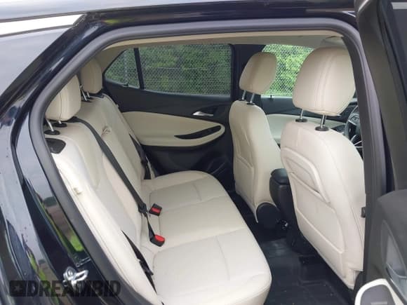 ✅ 2021 Buick Encore GX Select • VIN: KL4MMESL8MB047386 • Lot: 42494761. Listed on IAAI with 20,823 mi. Free auction sales archive from the USA and detailed vehicle history report at DreamBid. Image 8.