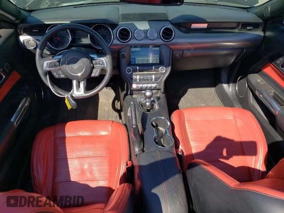 ✅ 2017 Ford Mustang GT Premium • VIN: 1FATP8FF7H5235678 • Lot: 62402565. Wystawiony na Copart z przebiegiem 79 988 mil. Bezpłatny archiwum sprzedaży aukcyjnych z USA i szczegółowy raport historii pojazdu na DreamBid. Zdjęcie 8.