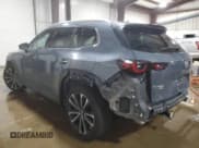 ✅ 2023 Mazda CX-50 Premium • VIN: 7MMVABDY0PN127424 • Лот: 61006555. Опубликован ранее на Copart с пробегом 50 798 миль. Бесплатный доступ к архиву аукционных продаж из США и подробный отчёт об истории автомобиля на DreamBid. Изображение 2.
