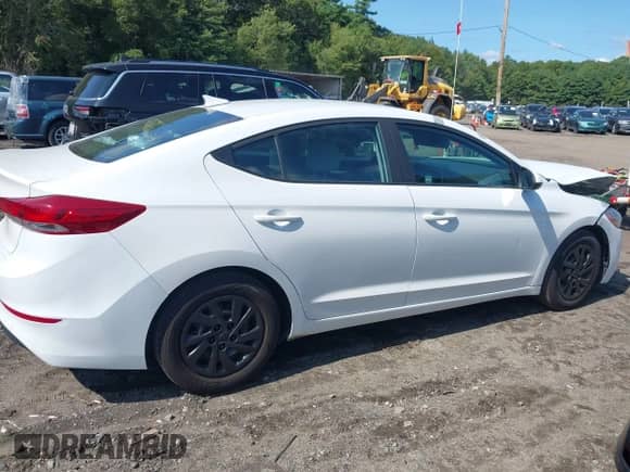 2017 Hyundai Elantra SE with VIN 5NPD74LF9HH205870, listed as a IAAI auction lot 43170328 with 175,285 mi miles and . Bid and sale history available at DreamBid. Image 13.